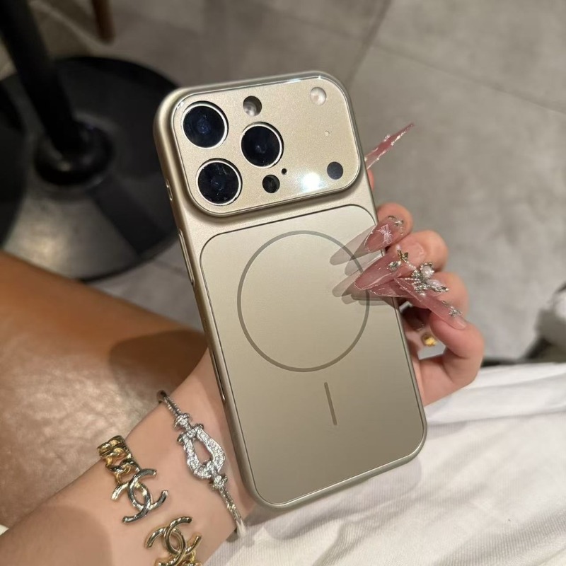 حافظة هاتف نانو ماتي رسمية لها - مراجعة Magsafe Wireless Charger وسعره