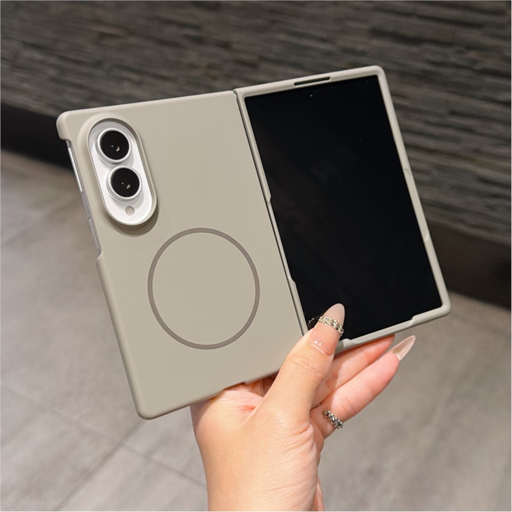 غطاء نحيف للغاية من البولي كرب - مراجعة Magsafe Wireless Charger وسعره